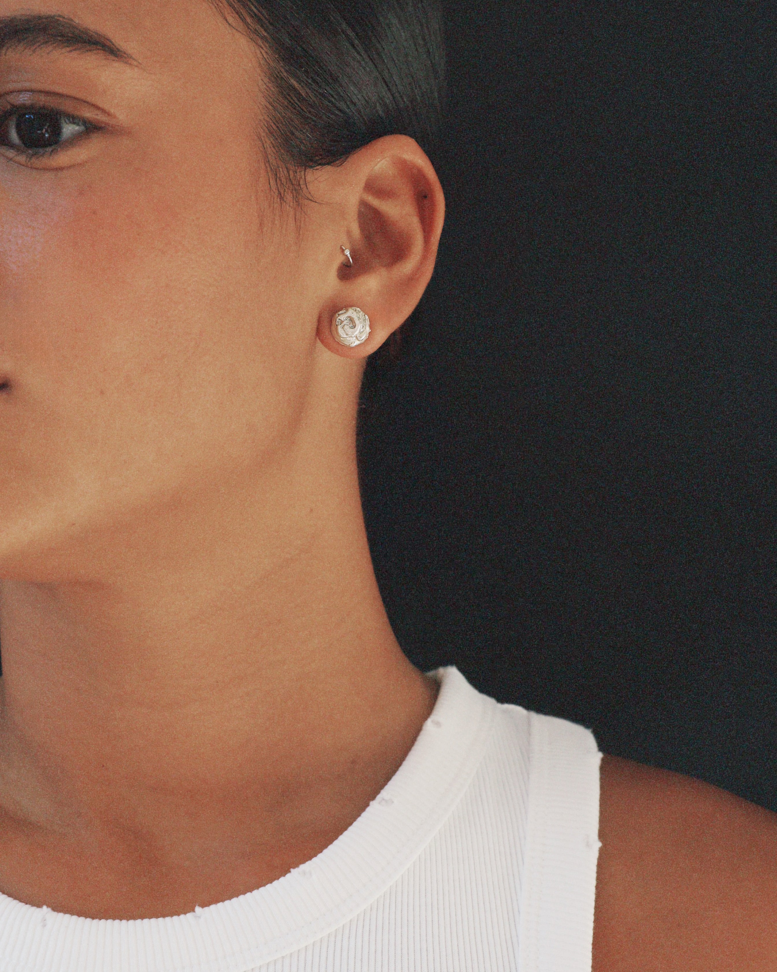 Metal rose earrings